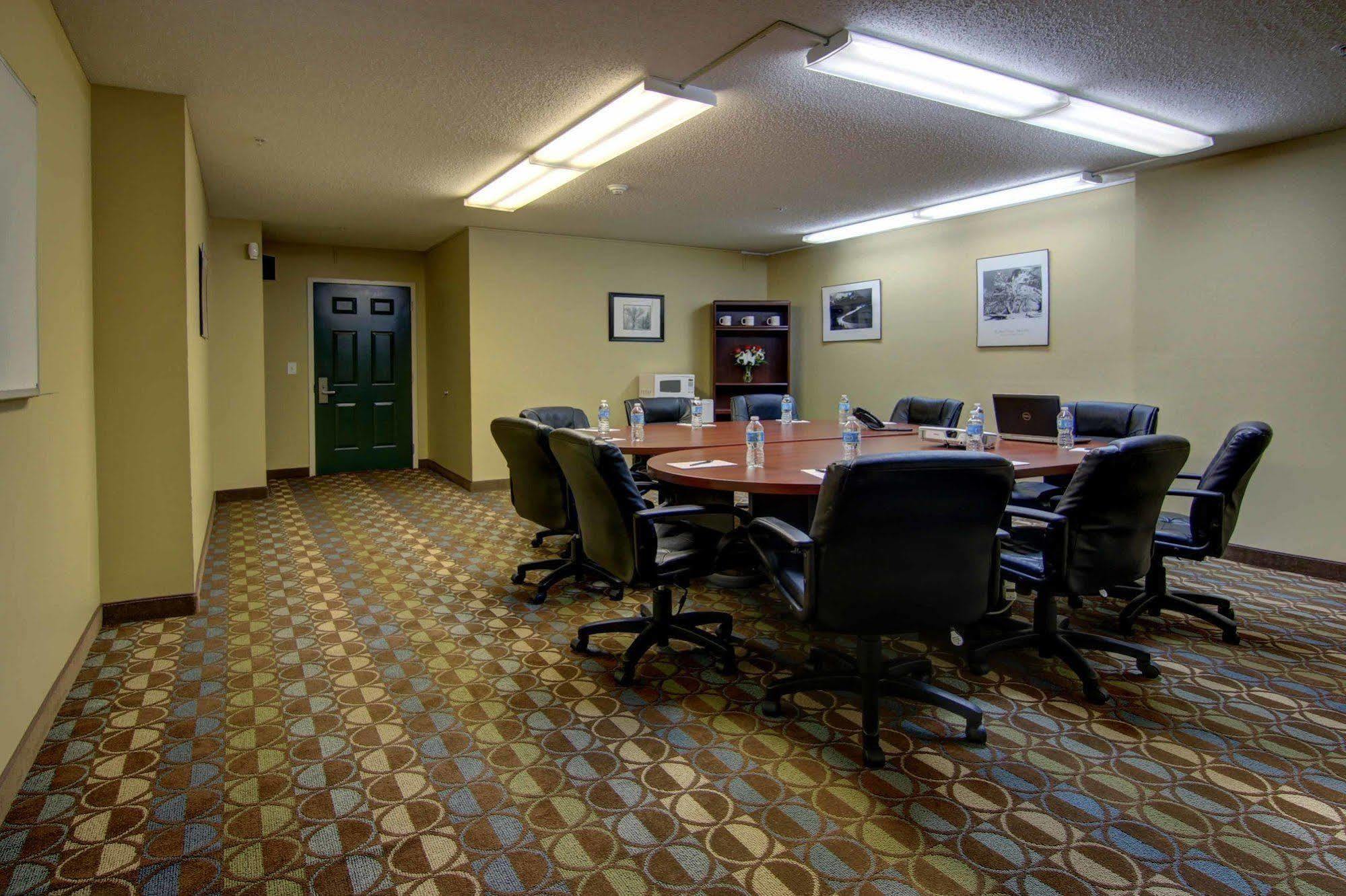 Intown Suites Extended Stay Marietta Ga - Roswell Rd Esterno foto
